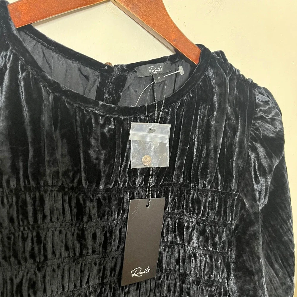Rails Rosie Smocked Top New Women's Small Black Velvet Date Night Party Chic - Picture 7 of 10
